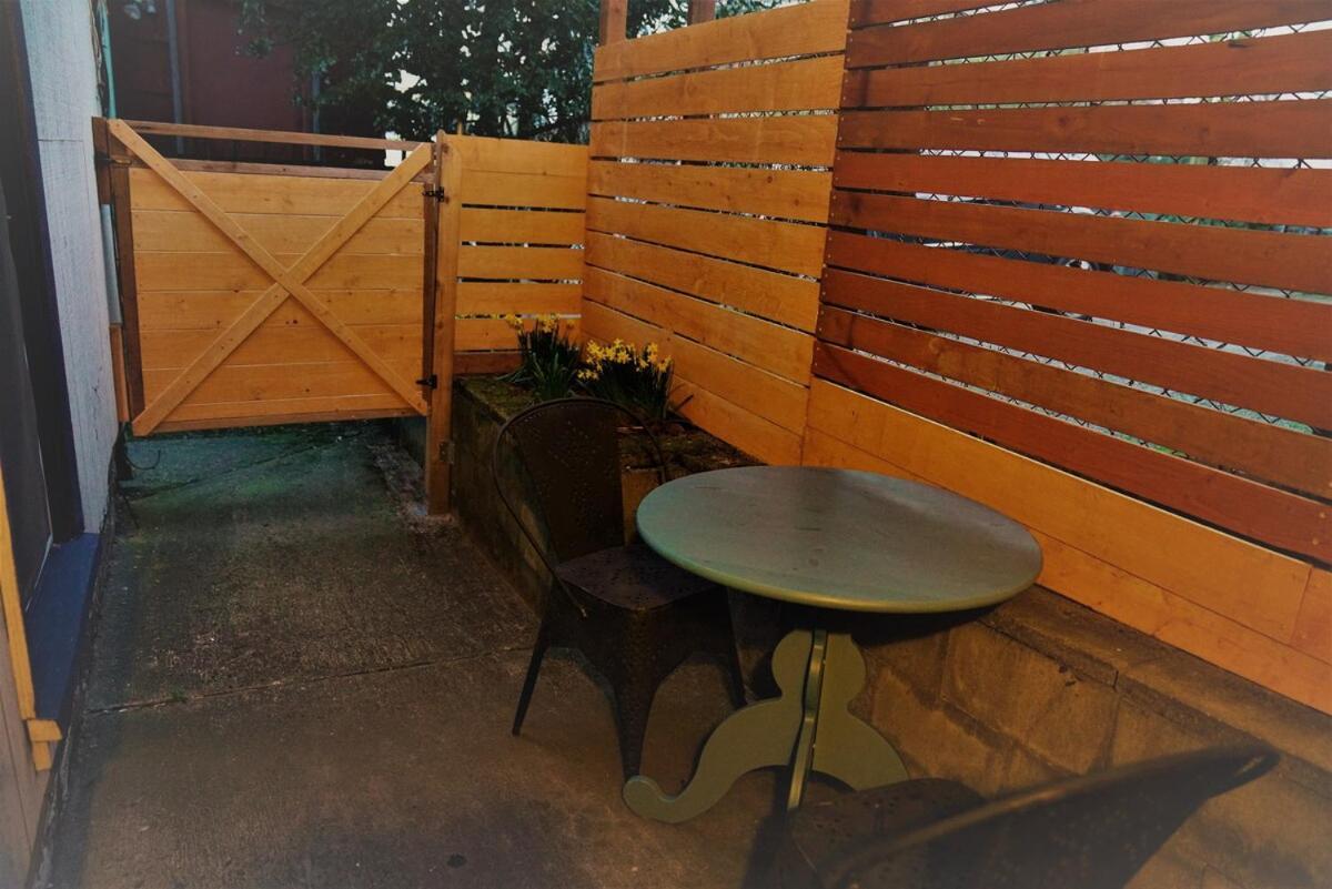#4 Walking Distance To Capitol Downtown *